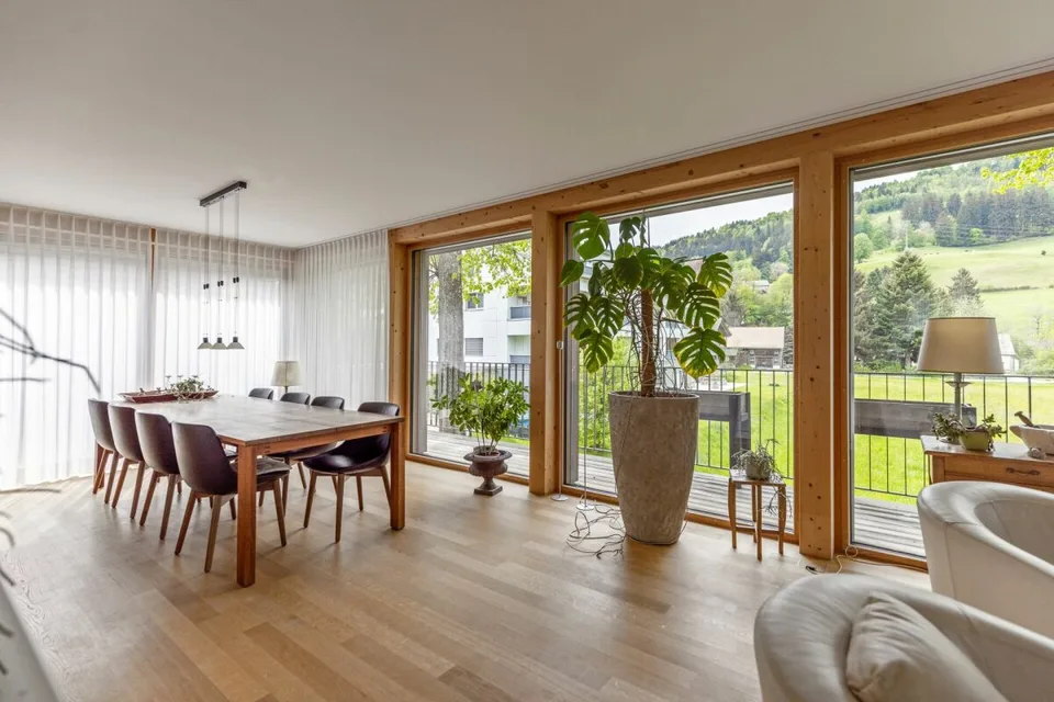Casa a terrazza spaziosa in vendita, 4,5 locali, 35 metri di lunghezza. Al Bleicheliweg 2, 9055 Bühler bei Teufen, con vista panoramica su prati e boschi. A soli 2 minuti a piedi dalla stazione! – foto 5 di 16