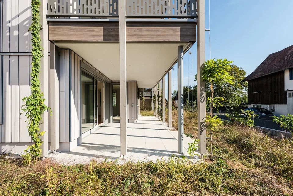 Construction neuve Minergie-P au centre du village – appartement 4,5 pièces avec espace de séjour ou grand balcon – photo 12 sur 26