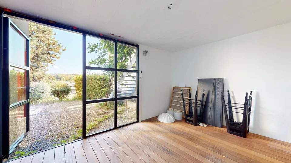Frisch renovierte 2.5-Zimmer-Wohnung mit privatem Garten – Foto 12 von 13