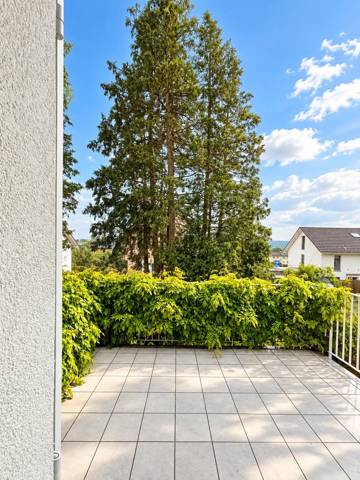 5.5-Zi. Einfamilienhaus mit grosszügigem Umschwung – Foto 3 von 9