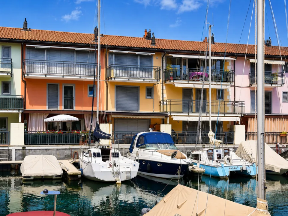Location 3.5 rooms Le Bouveret – photo 3 of 14