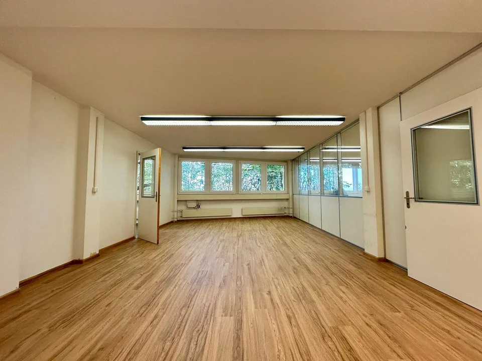 Grosszügige Bürofläche mit flexibler Raumaufteilung in Allschwil – Foto 2 von 5