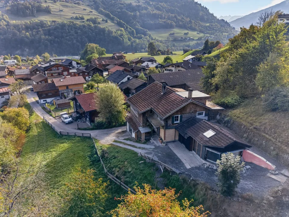 Charmantes Strickbau-Einfamilienhaus mit Wintergarten im Prättigau – Foto 11 von 13