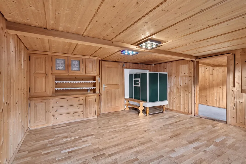 Charmantes Strickbau-Einfamilienhaus mit Wintergarten im Prättigau – Foto 2 von 13
