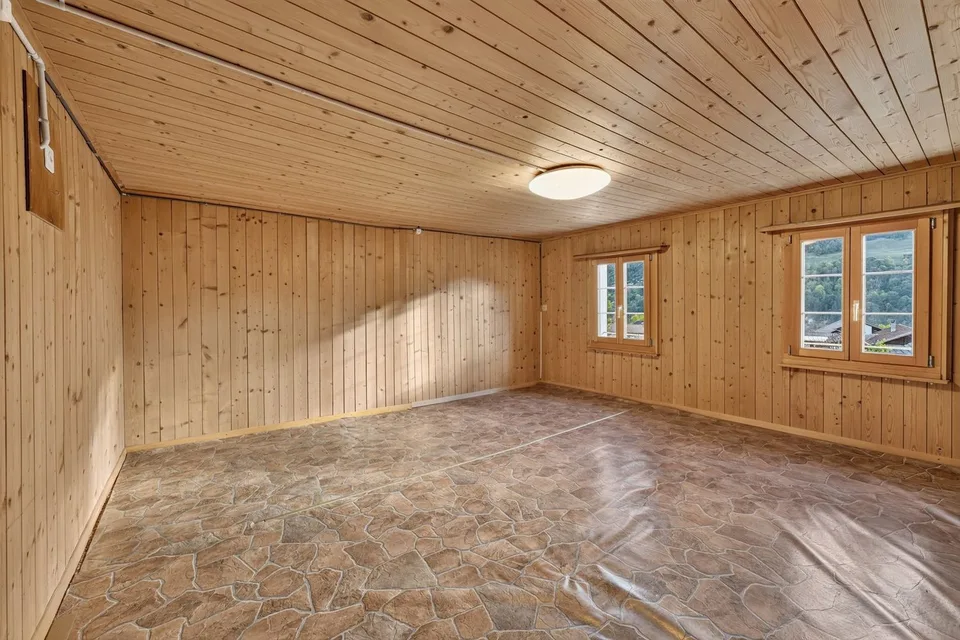 Charmantes Strickbau-Einfamilienhaus mit Wintergarten im Prättigau – Foto 5 von 13
