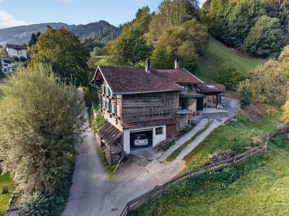 Charmantes Strickbau-Einfamilienhaus mit Wintergarten im Prättigau – Foto 10 von 13