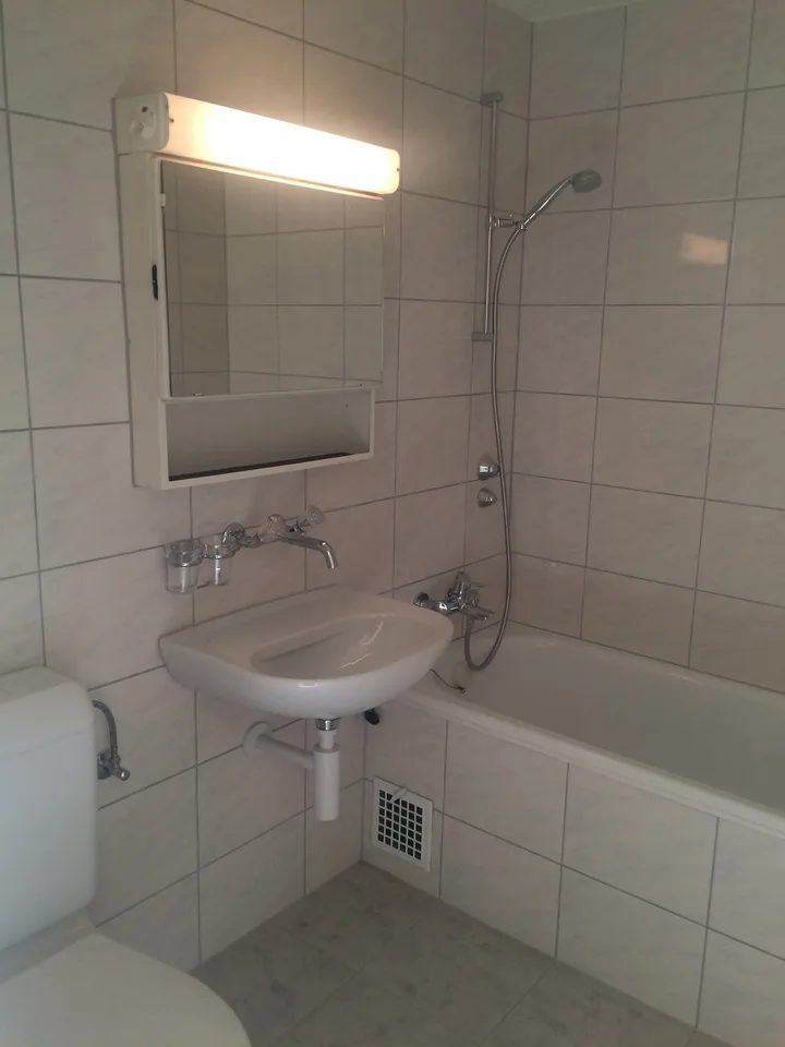 Appartamento attraente e luminoso di 3,5 locali in una posizione tranquilla a Worb! – foto 6 di 6