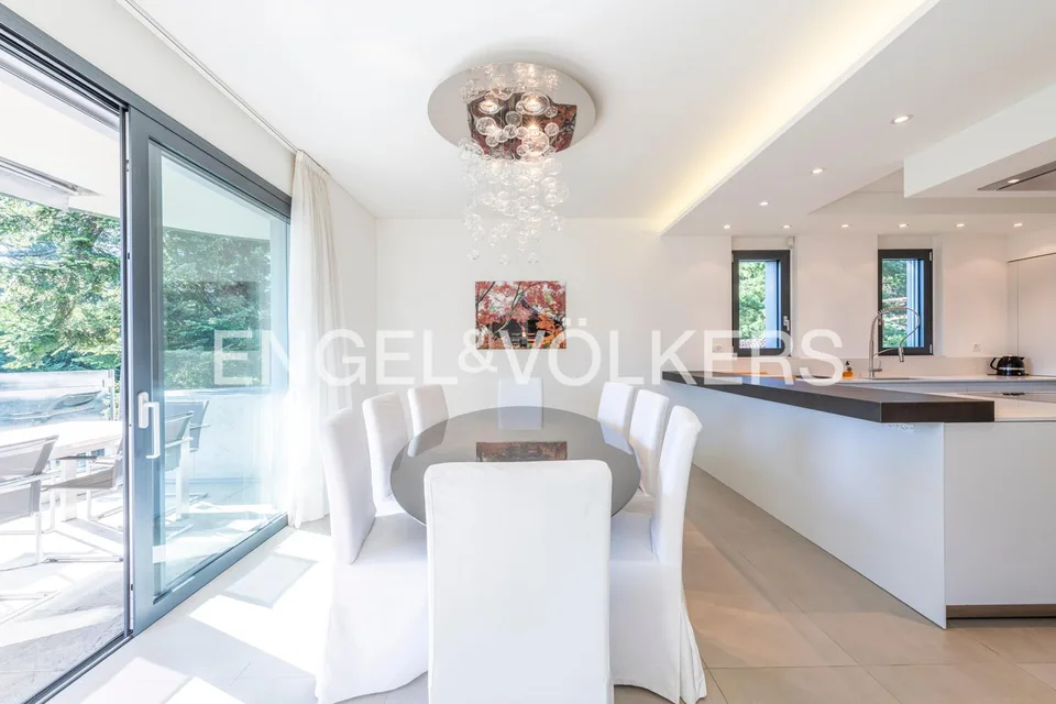 Magnifico attico con vista sul verde – foto 4 di 11