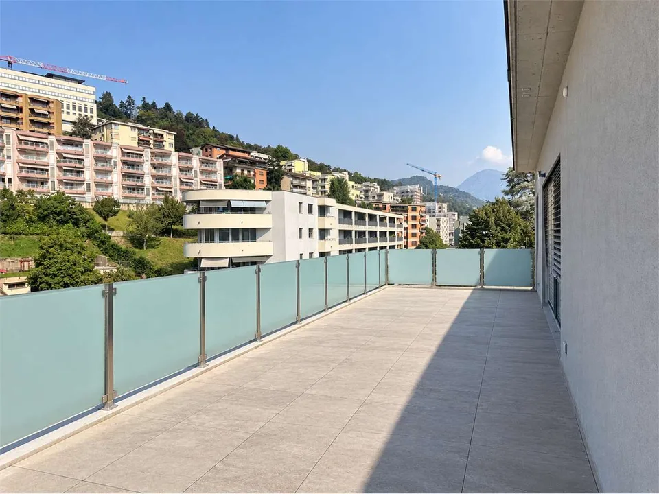 Penthouse exclusif avec terrasses à quelques pas du centre – photo 8 sur 11