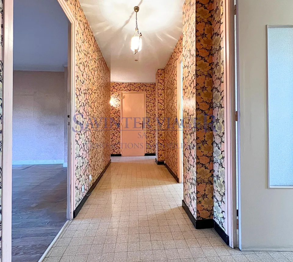 ANNECY - APPARTEMENT À RÉNOVER - BALCON, LOGGIA, CAVE, PARKING. – Foto 5 von 11