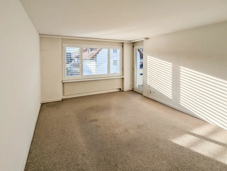 4.5-Zimmer-Wohnung mit Potenzial für Handwerker – Foto 2 von 8