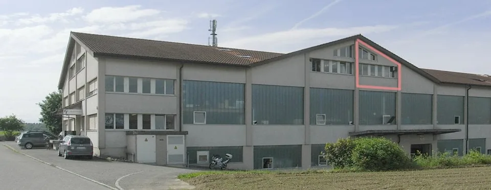 Überhohe Büros im Dachgeschoss: 55, 2x72, 80 und 144 m2 – Foto 8 von 13