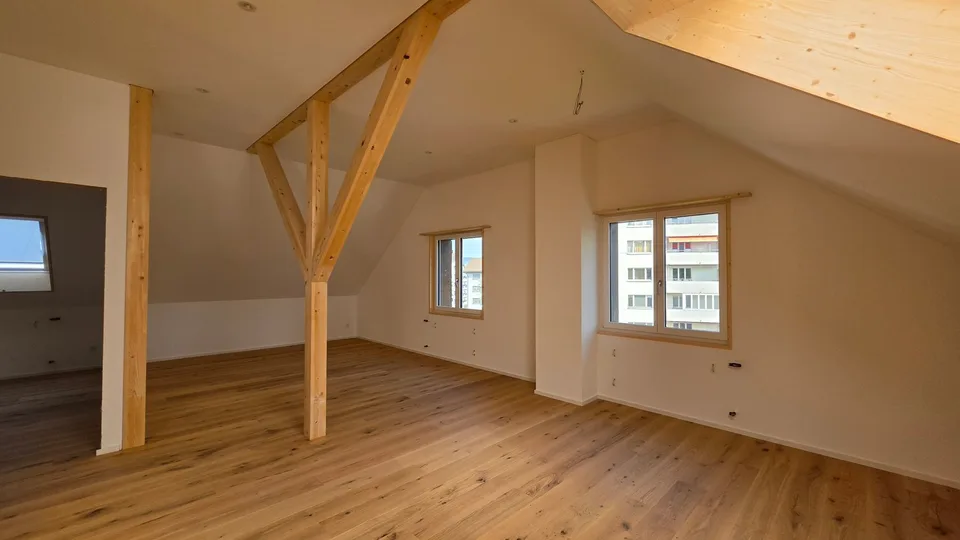 Charmante 2.5-Zimmer-Dachwohnung im Altbau an der Rosenstrasse, St. Margrethen – Foto 2 von 10