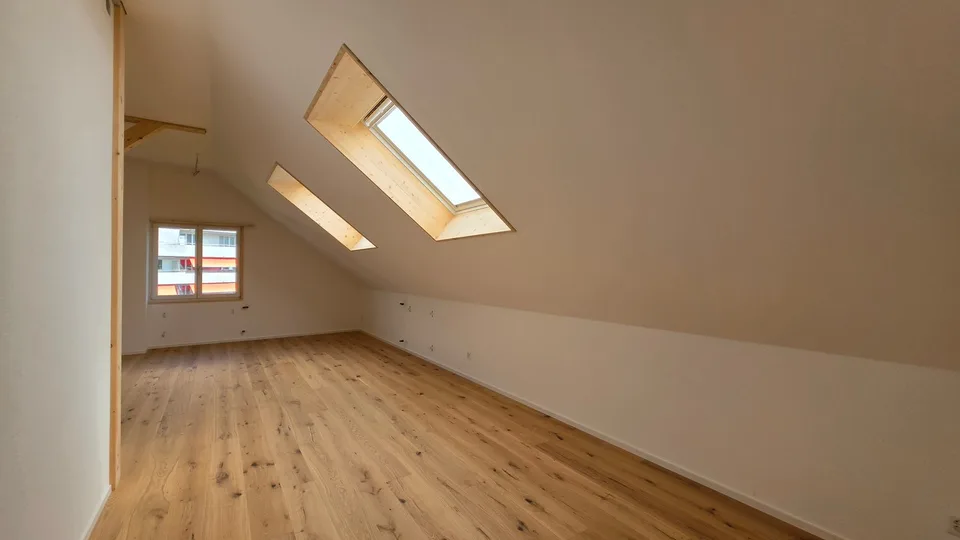 Charmante 2.5-Zimmer-Dachwohnung im Altbau an der Rosenstrasse, St. Margrethen – Foto 4 von 10