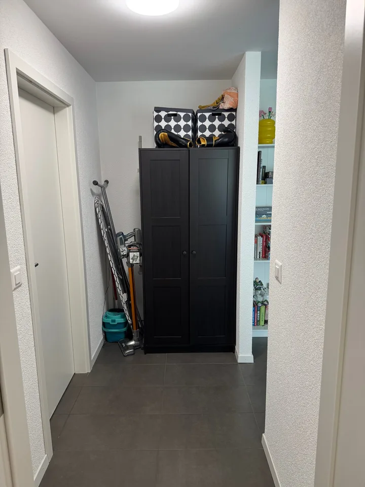 À louer, un bel appartement de 2 pièces 1/2, en plein coeur de Sierre ! – photo 2 sur 12