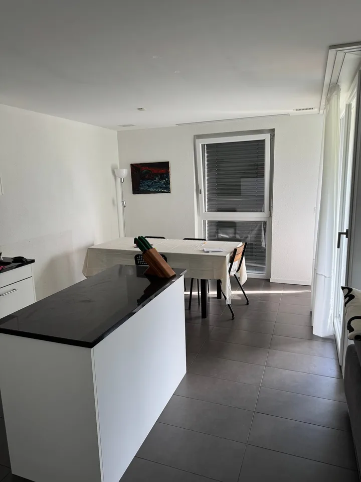 À louer, un bel appartement de 2 pièces 1/2, en plein coeur de Sierre ! – photo 3 sur 12