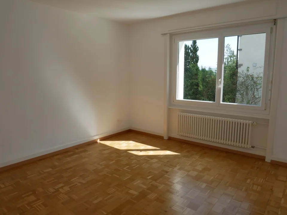 FRIBOURG - CH. DE BETHLEEM 4 - CHARMANT 3.5 PIECES AU REZ SUP. (sans – photo 6 sur 11