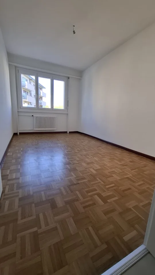 Charmant appartement de 3.5 pièces au rez-de-chaussée ? Environneme... – photo 5 sur 9