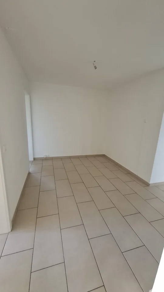 Charmant appartement de 3.5 pièces au rez-de-chaussée ? Environneme... – photo 3 sur 9