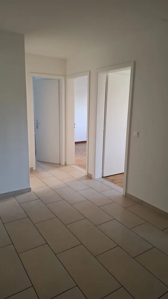 Charmant appartement de 3.5 pièces au rez-de-chaussée ? Environneme... – photo 2 sur 9