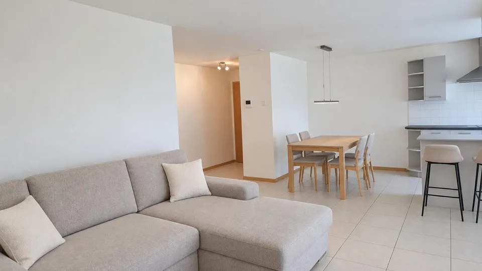 Ampio appartamento di 4.5 locali con terrazza a Grimisuat – Vista e calma assicurate – foto 7 di 14