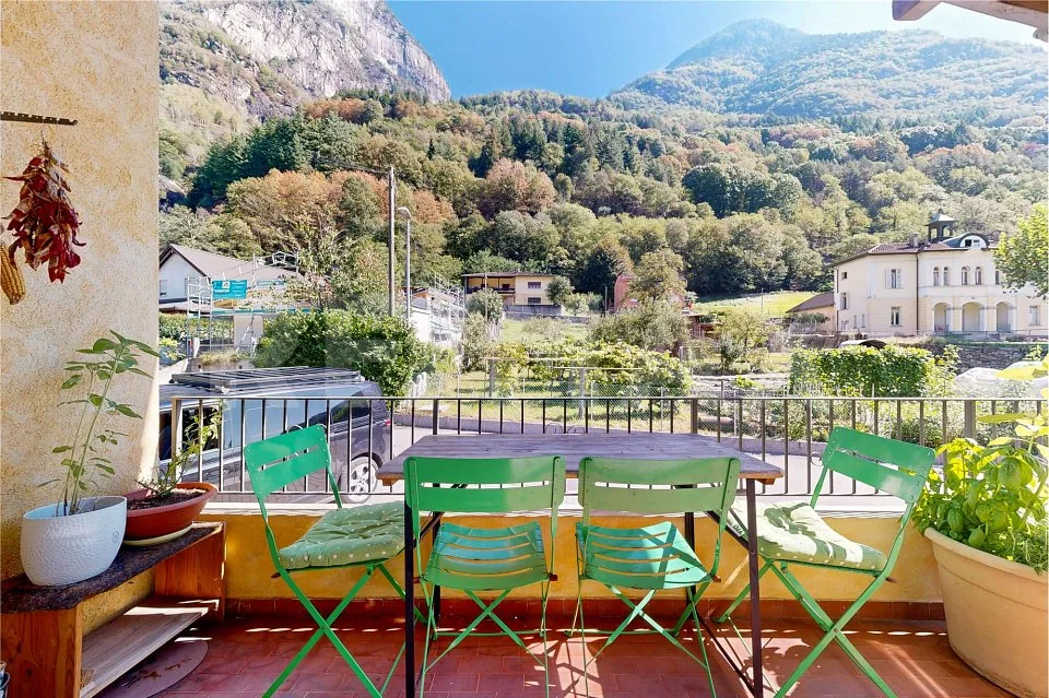 Casa con due appartamenti – Foto 3 von 13