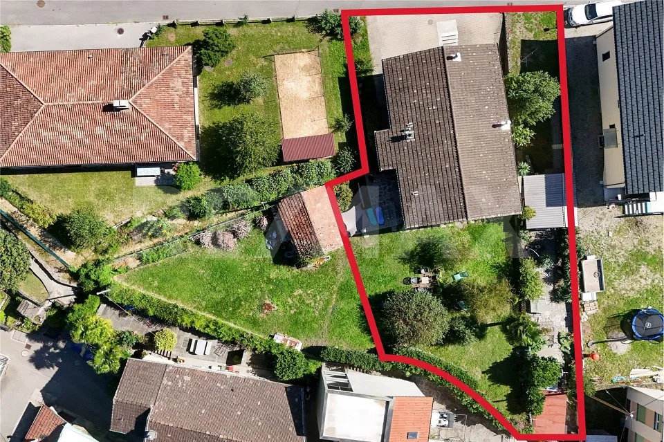 Casa con due appartamenti – Foto 2 von 13