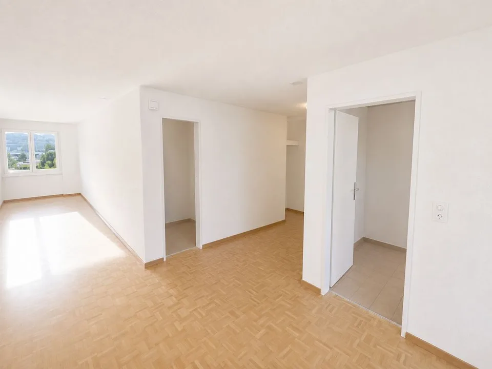 Appartamento di 3 locali e mezzo, 1° piano sinistro – foto 2 di 9