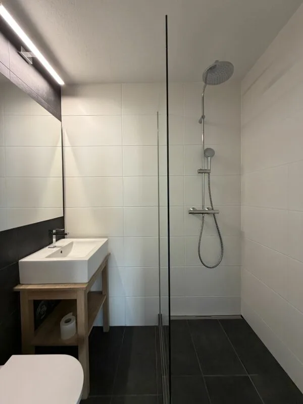 3.5-Zimmer-Wohnung an zentraler Lage zu vermieten – Foto 5 von 9