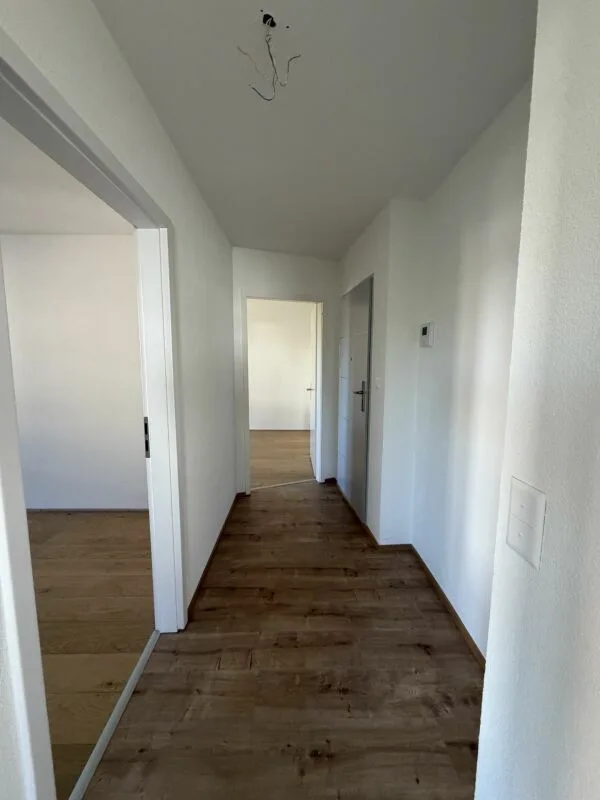 3.5-Zimmer-Wohnung an zentraler Lage zu vermieten – Foto 4 von 9