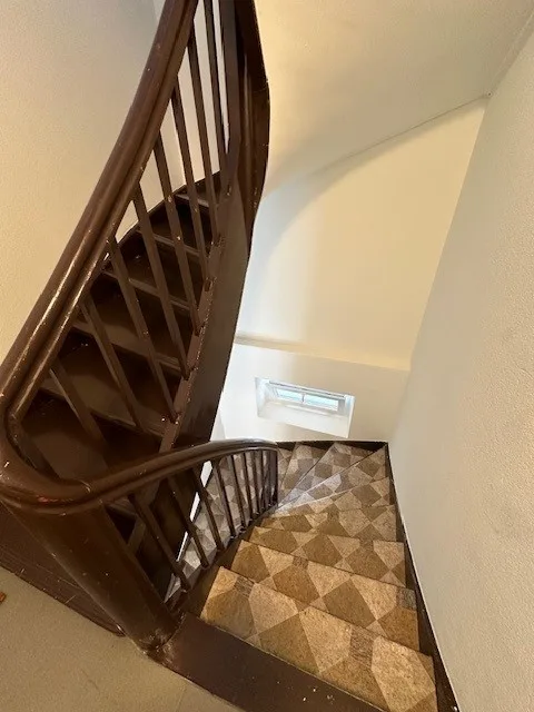 Charming 1.5-room apartment with balcony in Basel – photo 21 of 23