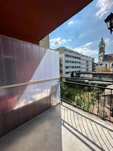 Charming 1.5-room apartment with balcony in Basel – photo 4 of 23