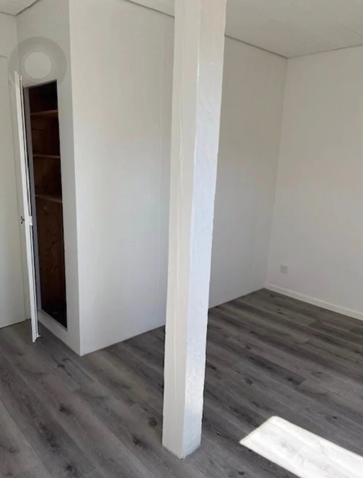 Charmant appartement 3 pièces avec rénovation moderne à Biel – photo 9 sur 10