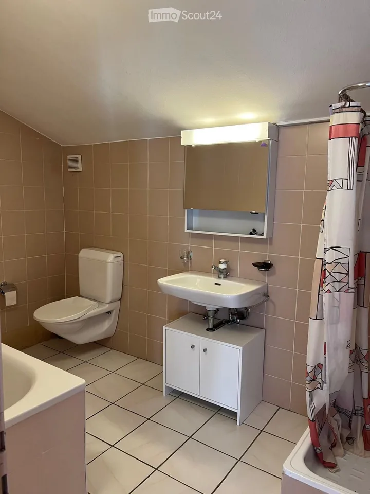 Miete 3-Zimmer-Wohnung in Arogno 1000Fr – Foto 3 von 7