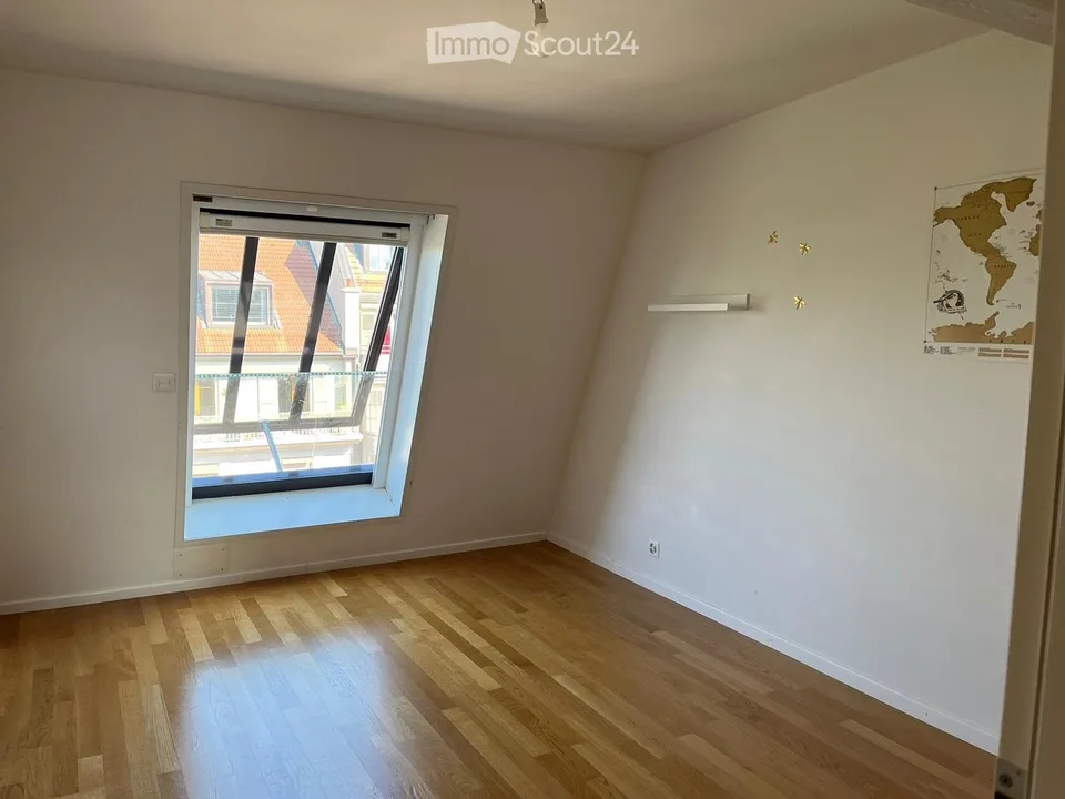 3-Zimmer-Wohnung, 2 Badezimmer, Zentrum Plainpalais – Foto 2 von 5