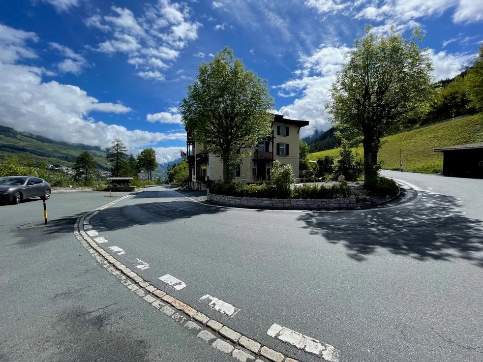 Stillgelegtes Golf-Garten-Hotel an traumhafter Lage in Scuol-Vulpera-T – Foto 5 von 7