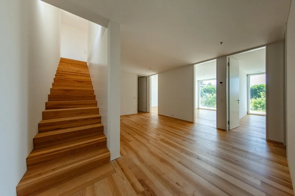 Vivere vicino alla natura, vivere in modo moderno Casa unifamiliare di 4,5 locali a Sins – foto 2 di 5