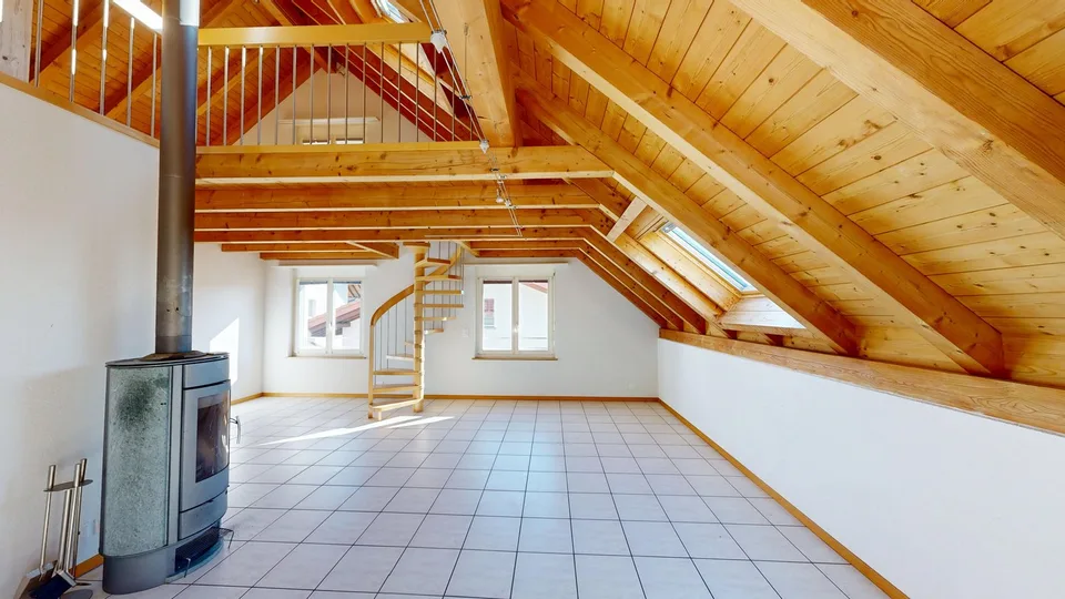 Delizioso appartamento maisonnette a Schüpfen – luminoso, tranquillo e familiare – foto 2 di 10