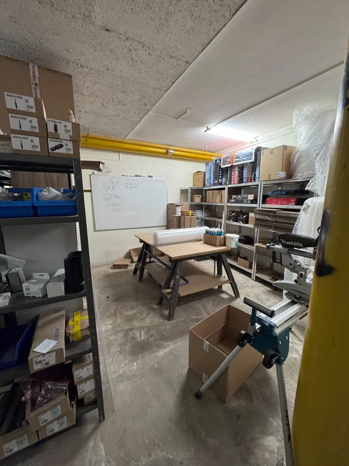 Commercial space & versatile workshop in Prilly – Avenue du Chablais 43 – photo 2 of 12