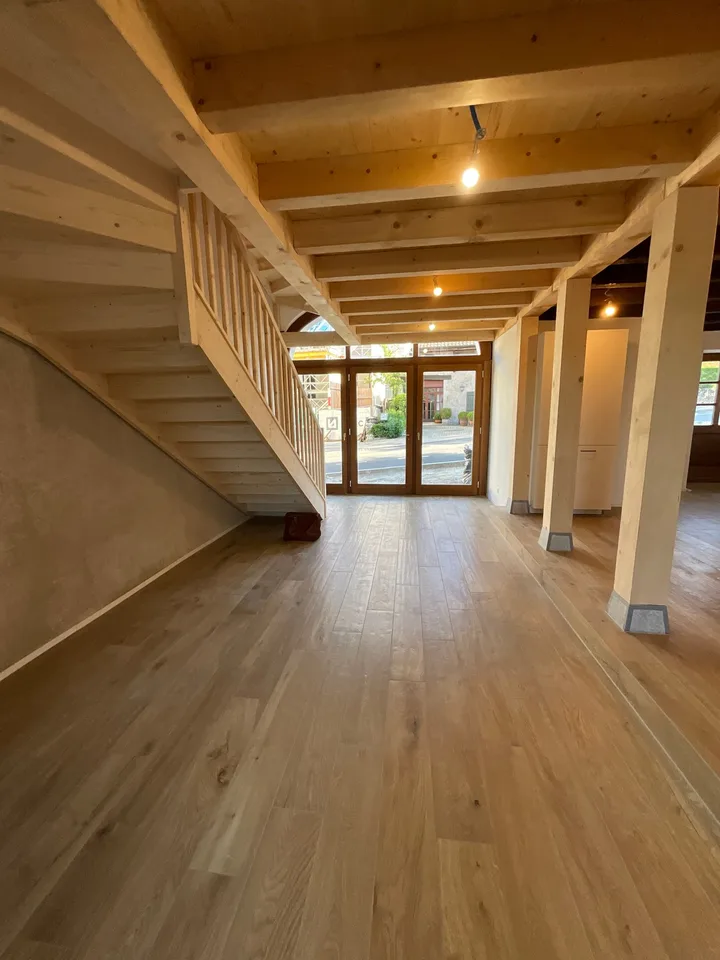 Charmanter Reihenhaus auf 3 Ebenen in Avusy – Foto 2 von 9