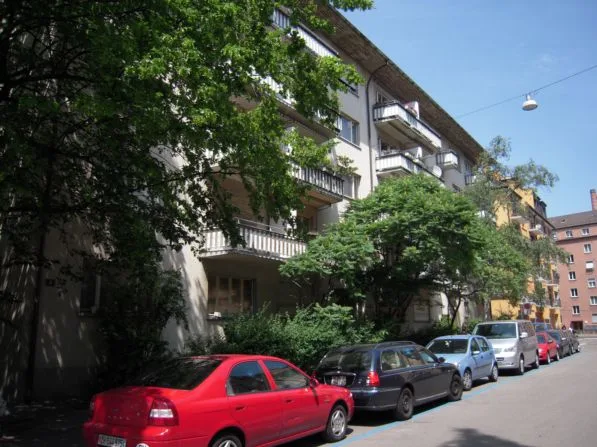 EINZELGARAGEN BOX nähe Manesseplatz – Foto 3 von 5