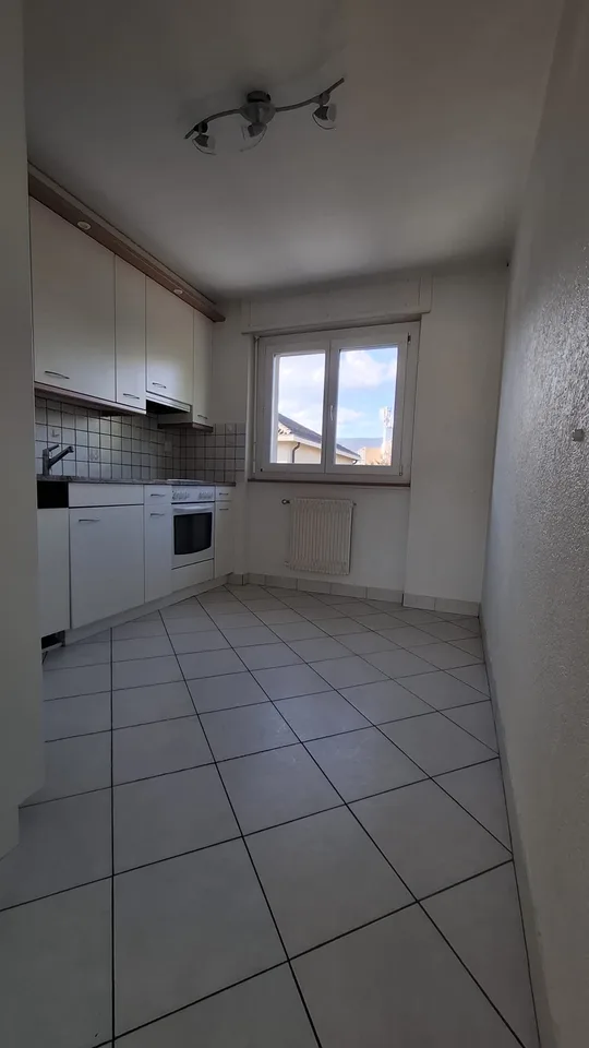 Ampio appartamento di 4.5 locali con balcone ? Ambiente tranquillo – foto 3 di 7