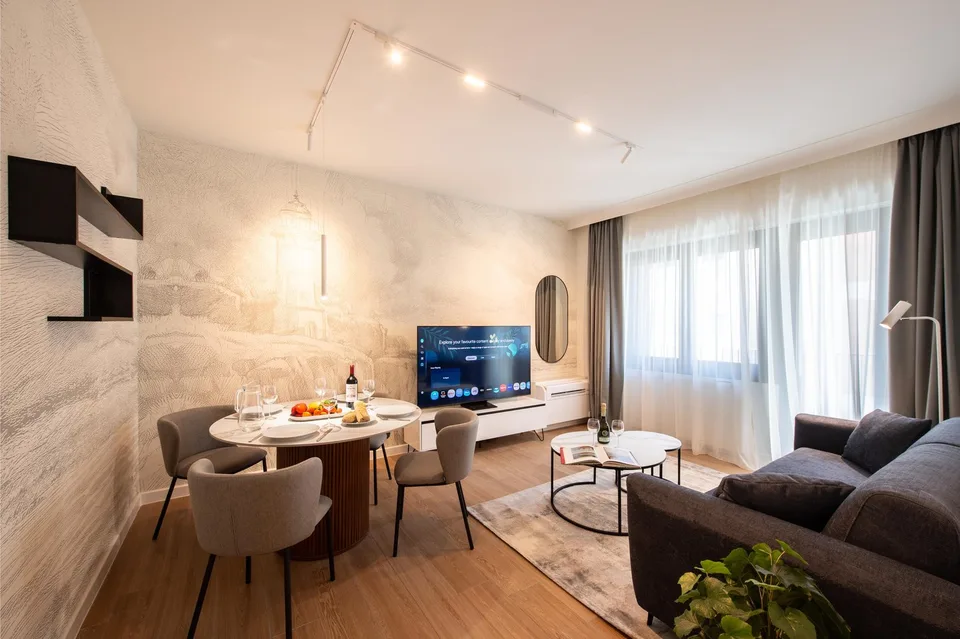 Location flexible à partir de 1 mois — Appartement meublé de 3,5 pièces avec 2 salles de bain et balcon à Lugano – photo 5 sur 17