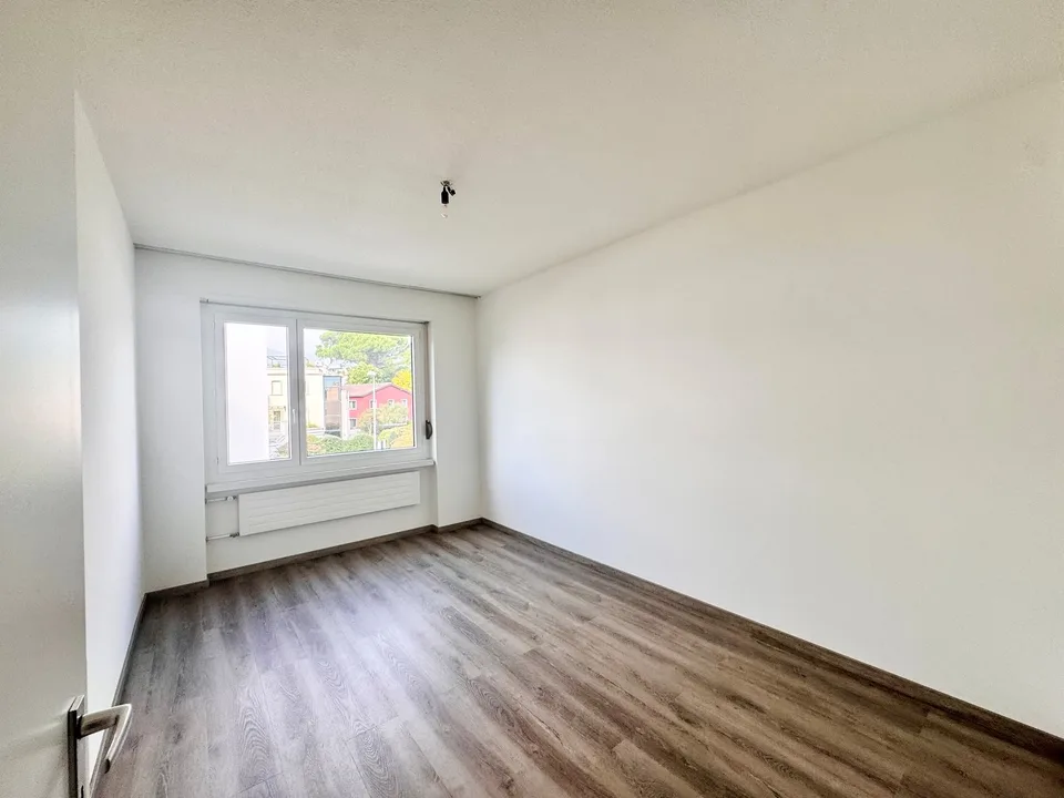3777 - HELLES DOPPELWINKELWOHNUNG – AUCH ALS ZWEITWOHNSITZ GEEIGNET – COLLINA D'ORO – Foto 12 von 15