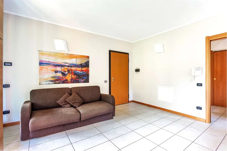 Immobilieneinheit mit überdachter Terrasse und Seeblick – Foto 6 von 13
