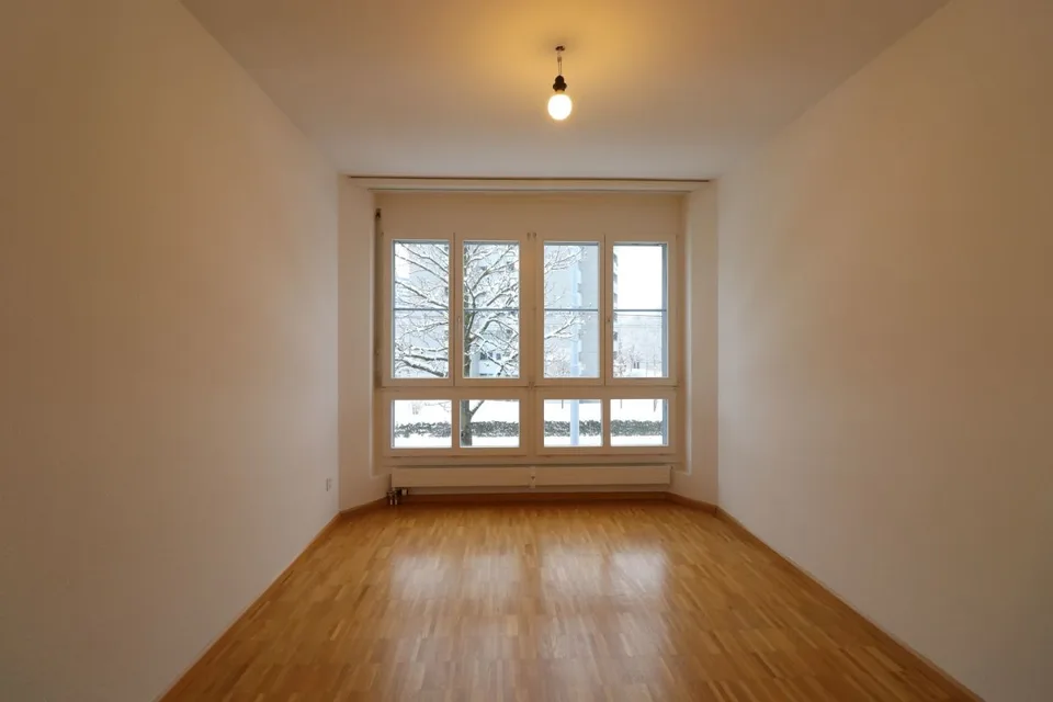 Nähe Gartenbad Eglisee und Lange Erlen - gemütliche 4-Zimmerwohnung im 1.OG – Foto 8 von 13