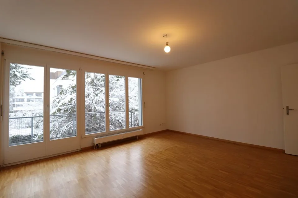 Nähe Gartenbad Eglisee und Lange Erlen - gemütliche 4-Zimmerwohnung im 1.OG – Foto 4 von 13