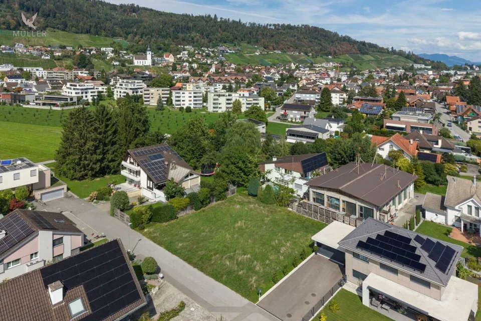 Parcelle de terrain à bâtir attractive avec 700 m2 dans un quartier résidentiel calme – photo 5 sur 13