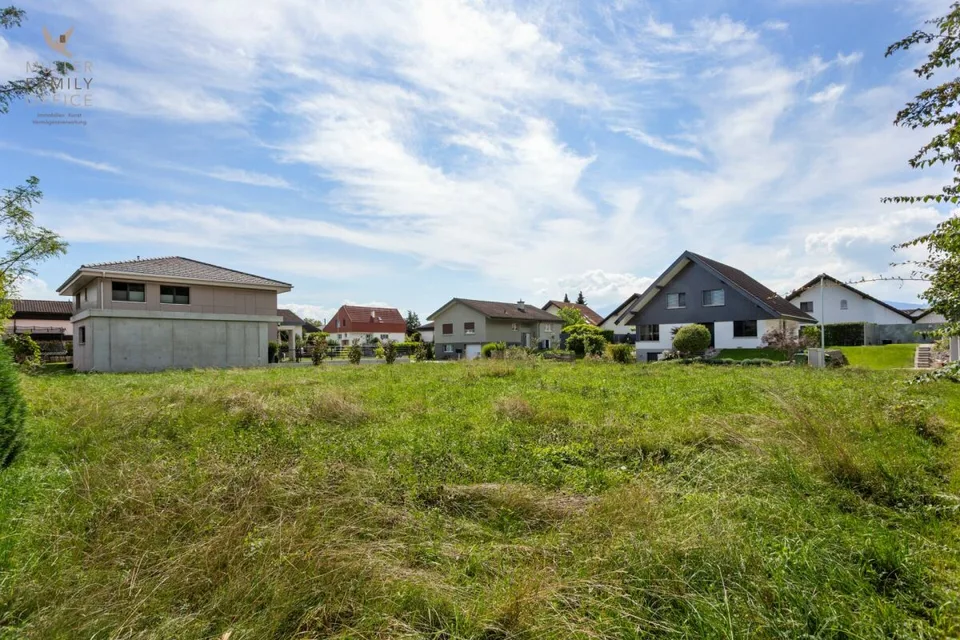 Parcelle de terrain à bâtir attractive avec 700 m2 dans un quartier résidentiel calme – photo 12 sur 13