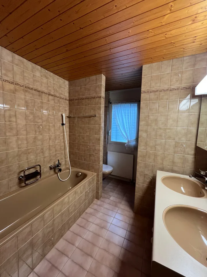 Attractive 4.5-room maisonette apartment for rent – photo 14 of 15